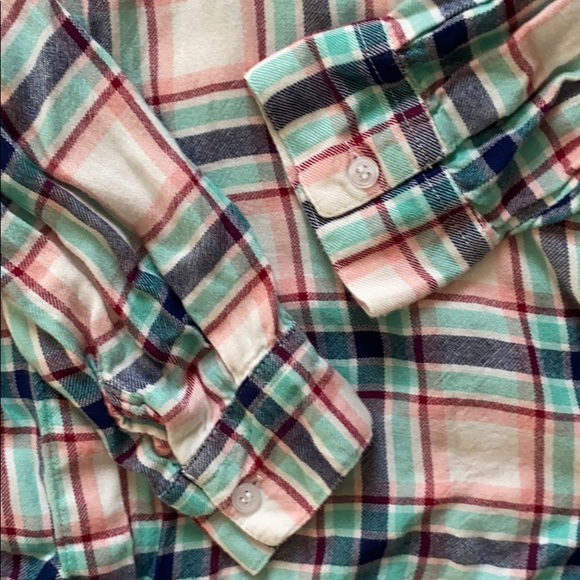 Red Camel mint, navy and red plaid button down top - Picture 6 of 12